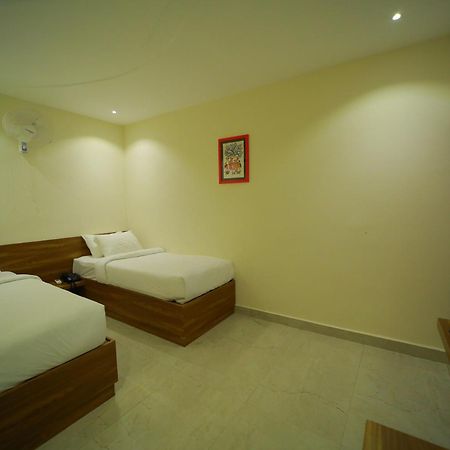 Dhruv Elite And Banquets Hotel Haidarábád Kültér fotó