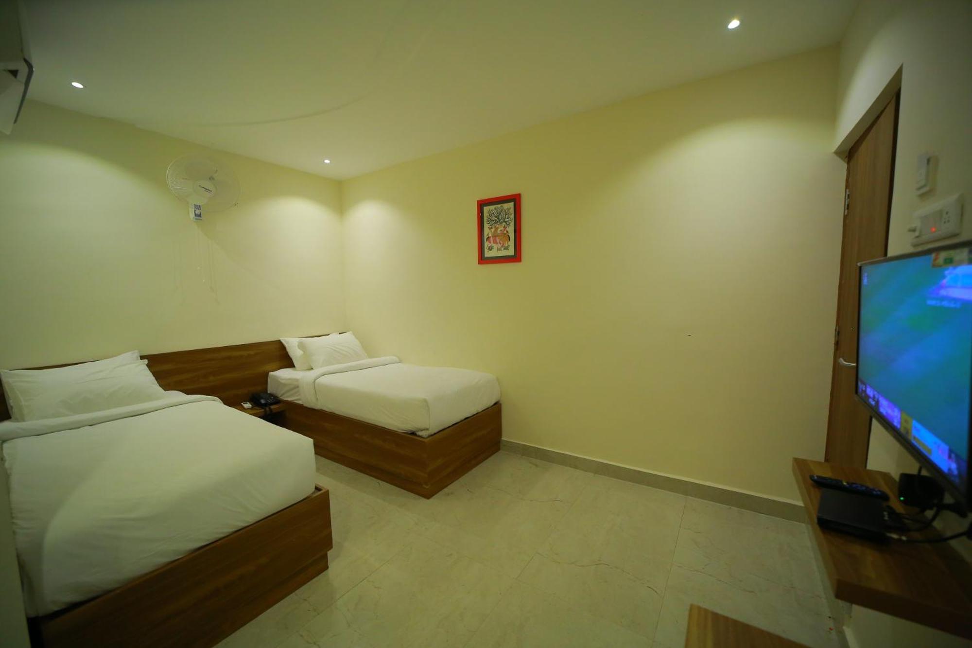 Dhruv Elite And Banquets Hotel Haidarábád Kültér fotó
